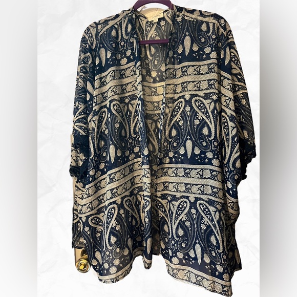 Umgee Women’s Kimono - Picture 1 of 4